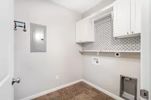 3503 Chestnut Park Ln, Miami Township, OH 45002 - Photo 7