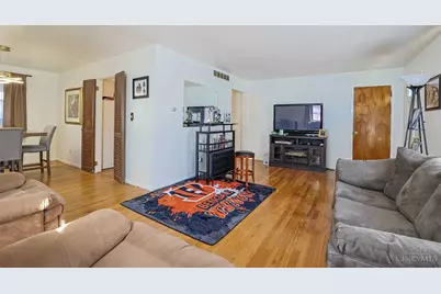 6045 Tahiti Drive, Cincinnati, OH 45224 - Photo 7