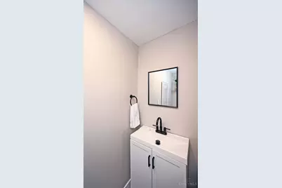 1933 Hewitt Avenue, Cincinnati, OH 45207 - Photo 15