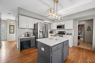 6198 Pintail Ct, Miami Township, OH 45140 - Photo 9