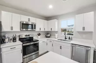 3420 Grovewood Dr, Colerain Township, OH 45251 - Photo 9