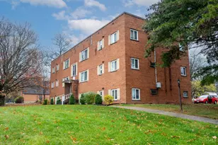 1165 W Galbraith Rd, Springfield Township, OH 45231 - Photo 1