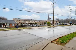 1165 W Galbraith Rd, Springfield Township, OH 45231 - Photo 5