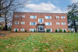 1165 W Galbraith Rd, Springfield Township, OH 45231 - Photo 3