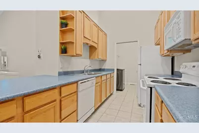 744 Breckenridge Court #204, Union Township, OH 45244 - Photo 11