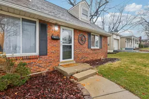 134 W Crest Dr, Reading, OH 45215 - Photo 5