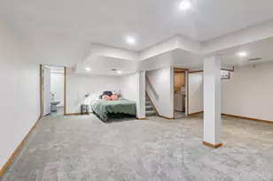 134 W Crest Dr, Reading, OH 45215 - Photo 27