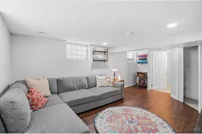 6408 Girard Avenue, Cincinnati, OH 45213 - Photo 39