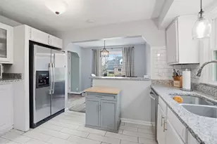 6408 Girard Ave, Cincinnati, OH 45213 - Photo 15