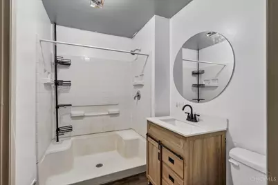 648 N High Street, Hillsboro, OH 45133 - Photo 23