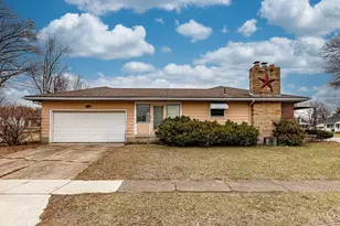 824 Mark Ave, Hamilton, OH 45013 - Photo 1