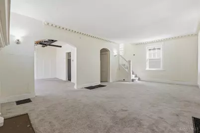 810 S Fred Shuttlesworth Circle, Cincinnati, OH 45229 - Photo 5