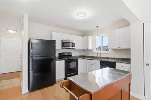 5548 Castle Dr, South Lebanon, OH 45065 - Photo 11