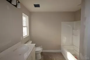 7249 Grandway Dr, West Chester, OH 45069 - Photo 9