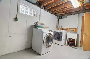 3617 Fieldcrest Dr, Cincinnati, OH 45211 - Photo 27