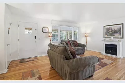 3617 Fieldcrest Drive, Cincinnati, OH 45211 - Photo 7