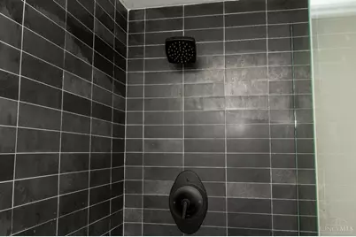 419 E Thirteenth Street, Cincinnati, OH 45202 - Photo 25