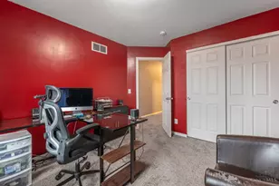 3328 Brodbeck Pl, Cincinnati, OH 45211 - Photo 15