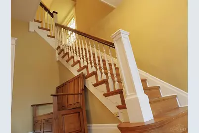 821 Academy Avenue, Cincinnati, OH 45205 - Photo 11