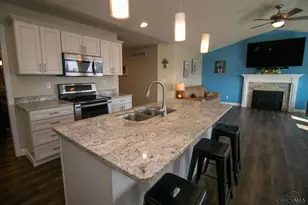 1331 Peregrine Way, Hamilton, OH 45013 - Photo 15