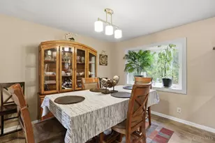 1006 Hearthstone Dr, Springfield Township, OH 45231 - Photo 7