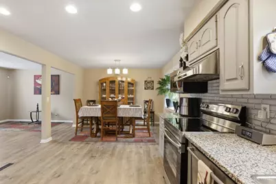 1006 Hearthstone Drive, Springfield Township, OH 45231 - Photo 9