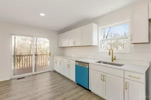 9577 Creekhill Dr, Springfield Township, OH 45231 - Photo 17