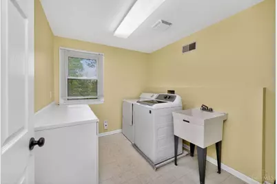 355 Circlewood Lane, Wyoming, OH 45215 - Photo 21