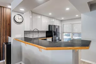 928 Mound St, Cincinnati, OH 45203 - Photo 7