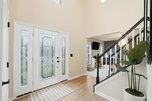 1327 Chelsea Ct, Hamilton Township, OH 45152 - Photo 5