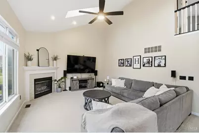 1327 Chelsea Court, Hamilton Township, OH 45152 - Photo 9