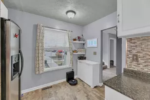 27 Wildwood Dr, Fairfield, OH 45014 - Photo 7