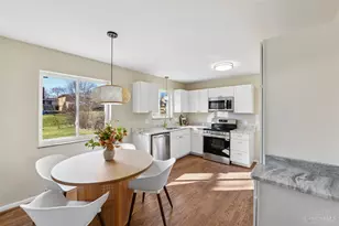 3307 Glenmont Ln, Green Township, OH 45248 - Photo 9