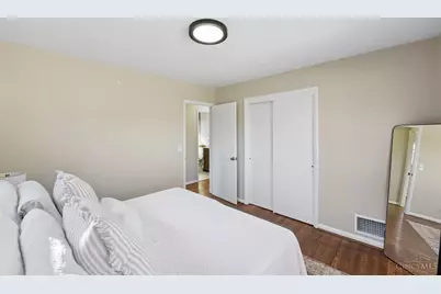 3307 Glenmont Lane, Green Township, OH 45248 - Photo 25