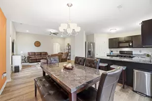 4264 Hunting Hawk Dr, Turtle Creek Township, OH 45036 - Photo 9