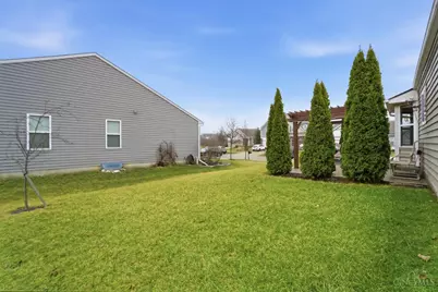 4264 Hunting Hawk Drive, Turtle Creek Township, OH 45036 - Photo 37
