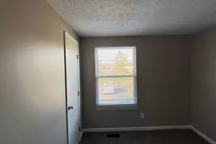 8121 Barret Rd, West Chester, OH 45069 - Photo 7