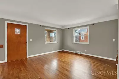 7034 East Avenue, Silverton, OH 45236 - Photo 9