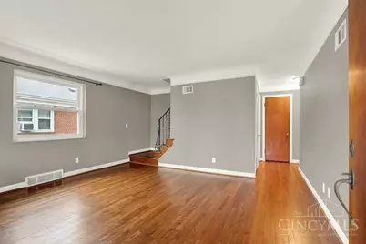 7034 East Avenue, Silverton, OH 45236 - Photo 5