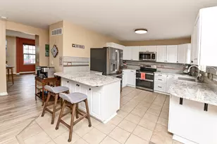 1470 Stableview Cir, Hamilton Township, OH 45039 - Photo 17