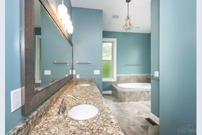 2656 Bellevue Avenue, Cincinnati, OH 45219 - Photo 37