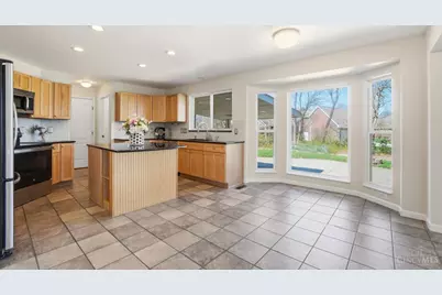 415 Forest Edge Drive, South Lebanon, OH 45065 - Photo 7