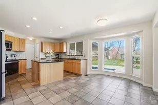 415 Forest Edge Dr, South Lebanon, OH 45065 - Photo 7