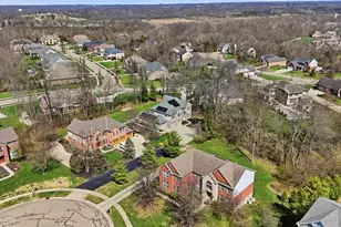 415 Forest Edge Dr, South Lebanon, OH 45065 - Photo 3