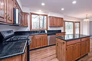 854 Country Club Dr, Pierce Township, OH 45245 - Photo 17