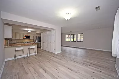 39 Rolling Hills Court, Wyoming, OH 45215 - Photo 9