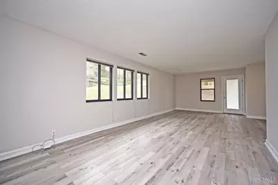 39 Rolling Hills Court, Wyoming, OH 45215 - Photo 5