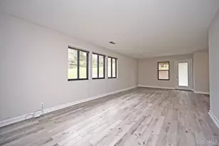 39 Rolling Hls Ct, Wyoming, OH 45215 - Photo 5