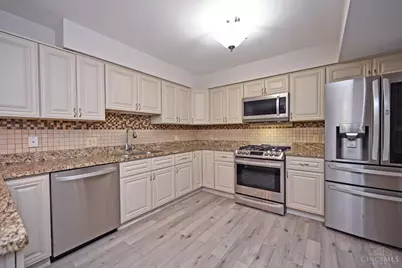 39 Rolling Hills Court, Wyoming, OH 45215 - Photo 11