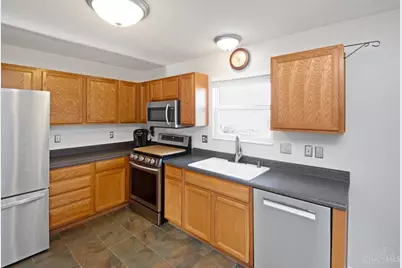 6067 Weber Oaks Drive, Miami Township, OH 45140 - Photo 5